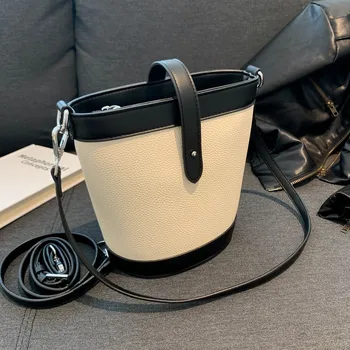 Новата модерна дамска чанта, есенно-зимна чанта-торба, универсална чанта през рамо за крайградски пътувания, малка дизайнерска чанта под мишниците