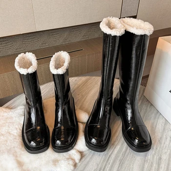 Нови Зимни обувки Heihaian 2023 Корейската версия високи ботуши за крайградски пътувания, тънки ботуши на дебелите обувки с кръгло бомбе, подходящи за жени