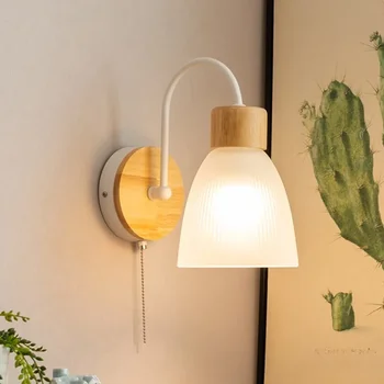 Стенен лампа от скандинавския дърво и стъкло на фона на всекидневна, кухня, прикроватной нощни шкафчета в офиса, спални, аксесоари за дома, осветление