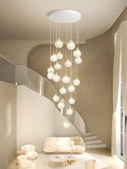Полилей за стълби в кремовом стил, модерна проста и луксозни студия и дълга полилей за всекидневната с перли във формата на миди