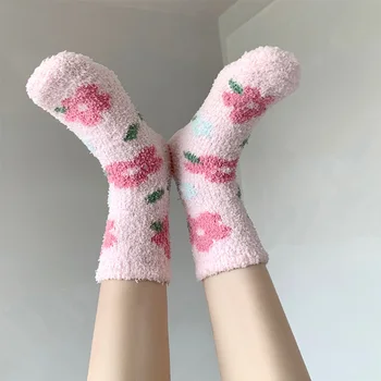 Дамски чорапи от коралов руно с красиви цветя, Чорапи със средна дължина, с принтом във формата на тръби, зимни изолирана Топли Меки плюшени чорапи за пола, Чорапи за сън, за момичета
