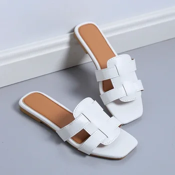 2024 Нови летни дамски чехли, Римски модерен дизайнерски сандали на равна подметка, обувките са на латекс, мека подметка, дишащи дамски плажни джапанки