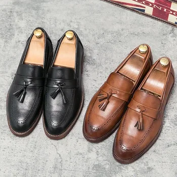 Мъжки обувки Нов мъжки бизнес бизнес костюм в британския стил, увеличаване на размера, кожени обувки, пролетни младежки мъжки лоферы с пискюли